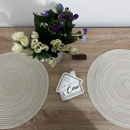 La Maison De Katiuscia Apartament *